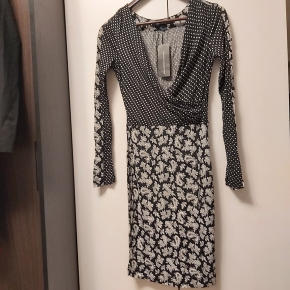 French Connection Dress: size 0 - Picture 2 of 5